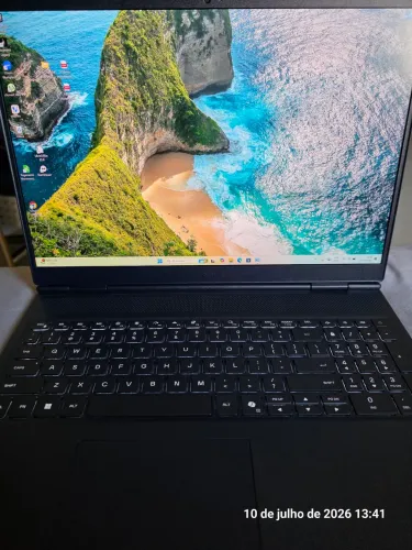 Dell Alienware 16 Aurora | RTX 5060 | Core 7 240H | 32GB RAM | SSD 1TB