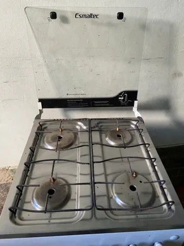 VENDE - SE FOGÃO DE 4 BOCAS
