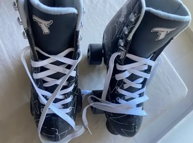 vendo patins retrô