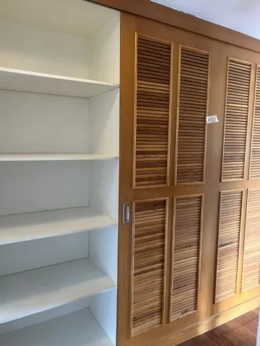 Armário MDF lindo, alta qualidade. Pouco uso. Tem que retirar, já desmontado.