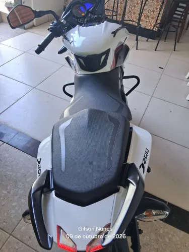 Moto bajaj Dominar 200 2025 único dono
