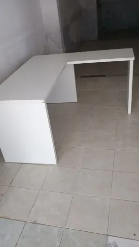 Mesa de Escritório Branca 