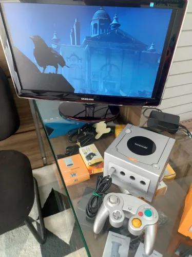 Nintendo Game Cube DOL 001, excelente estado