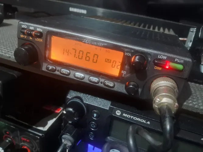 radio vhf adi