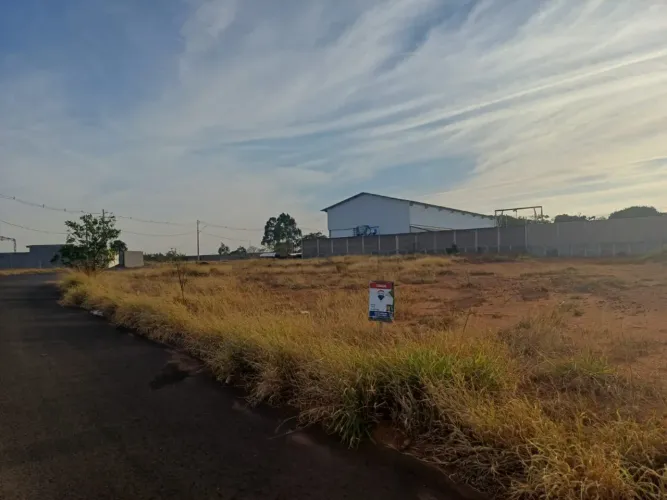 Terreno industrial para venda em Centro - Restinga/SP, 1,298m²