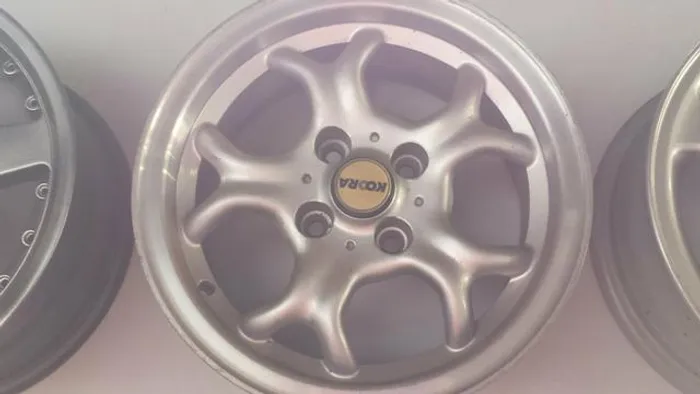 Roda aro 14 Estrela Prata com borda diamantada Tala 7 Jogo Novo VW Gol 4X100