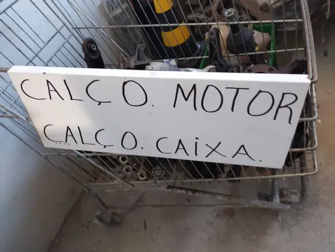 Calços de moto caixa 