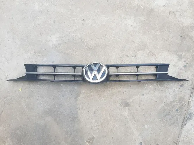 Grade dianteira polo virtus 2017 a 2020
