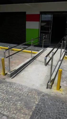 Corrimão e guarda corpo em aço inox 