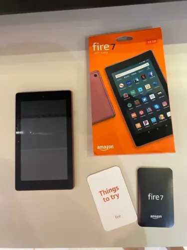 Tablet Amazon Fire 7 With Alexa 32GB Cor Roxa