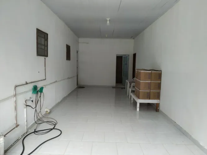 Fábrica a venda, em funcionamento desde 2014