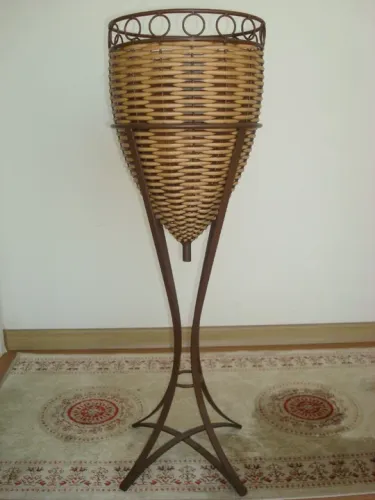 vaso de ratam de chão c/base de ferro - novo
