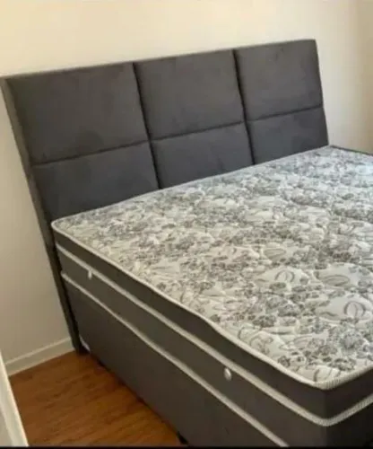 Cama Queen size e colchão molas Promoção
