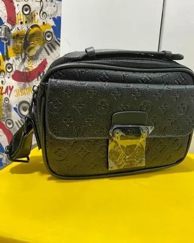 Bolsa Bag Louis Vuitton Black monogram