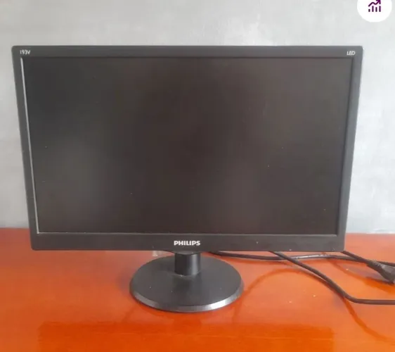 Monitor Philips led 19.5' semi novo 1 mês de uso