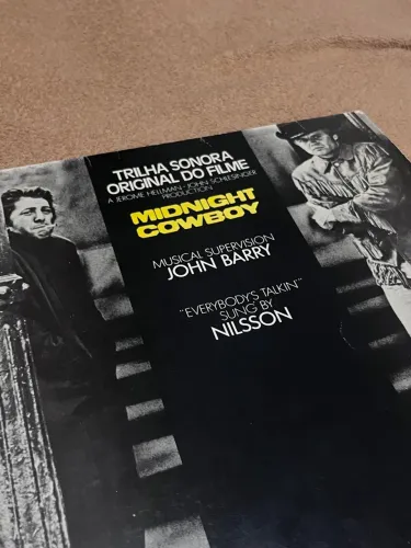 PERDIDOS NA NOITE - DUSTIN HOFFMAN E JON VOIGHT NA CAPA
