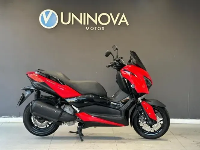 YAMAHA XMAX 2023