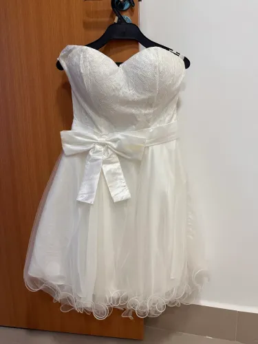 Vestido de festa. Missa de formatura 