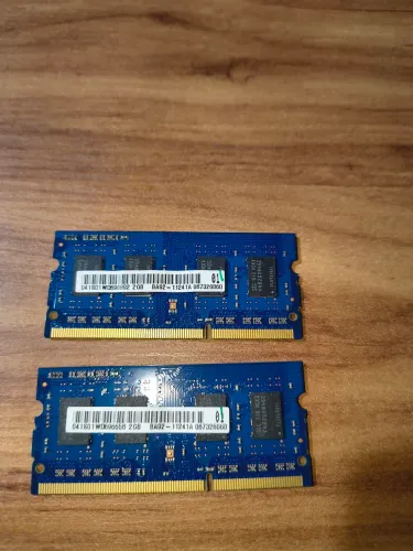 Vendo 2 pente de memória de 2 gb 4gb Total.