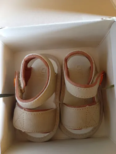 Sandália para bebê 