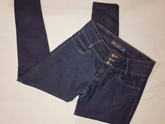 Calça Jeans Feminina n° 40 Modelo Skinny