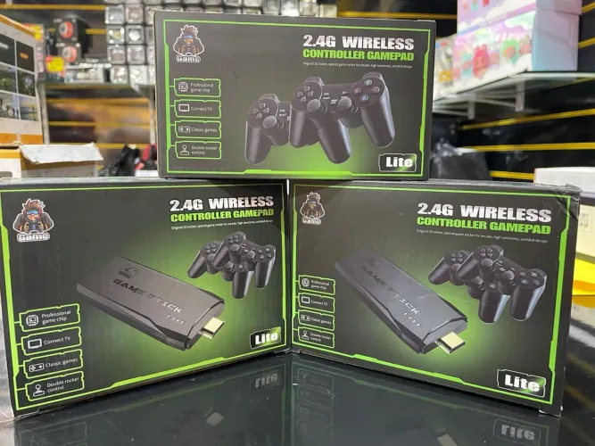 GAME STICK 10 mil jogos acompanha dois controles 