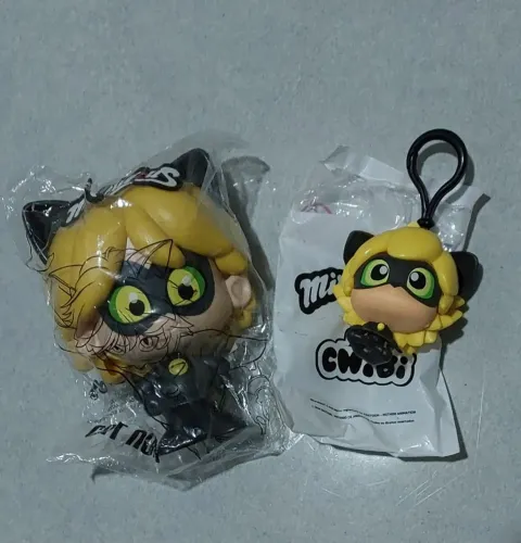 Bonecos Miraculous- Cat Noir e Chaveiro