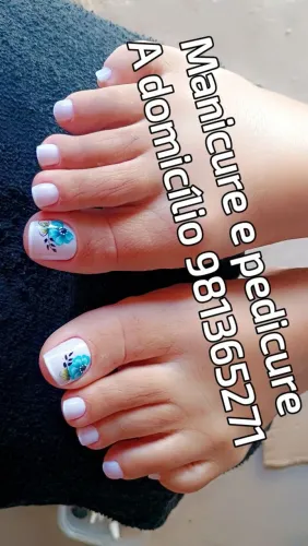 Manicure e pedicure a domicílio
