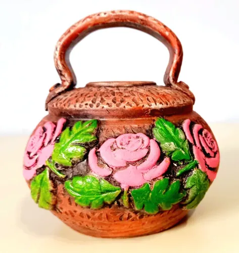 Vaso Decorativo em Cerâmica com Rosas em Alto-Relevo - 20x20 cm<br>