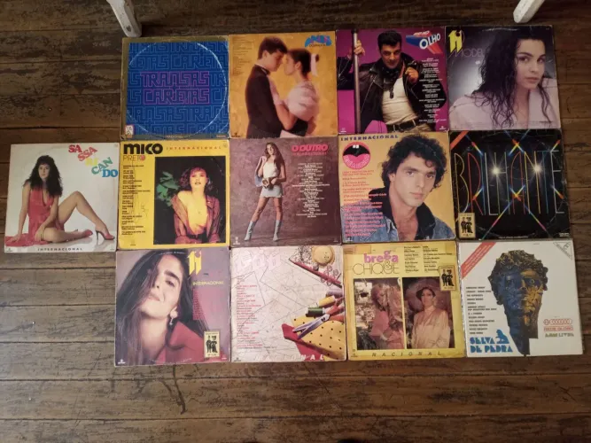 13 Discos de vinil com tema de novela
