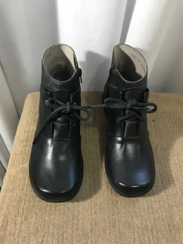 Botas de couro pretas