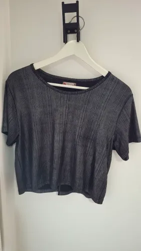 Blusa preta  metalizada Colcci 