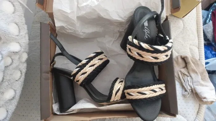 NOVA - Sandália Salto tam./N°38-37