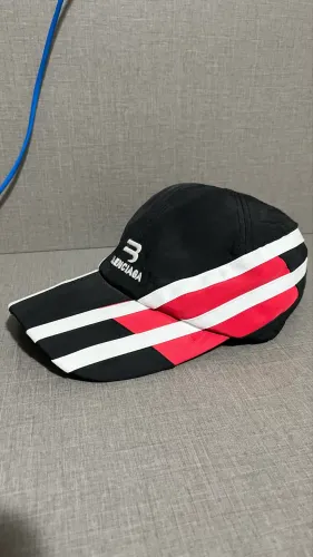 Boné Balenci Track Vermelho - modelo inspirado 