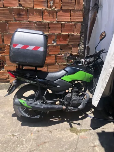 Baú 100 litros ICBRAS pra vender logo