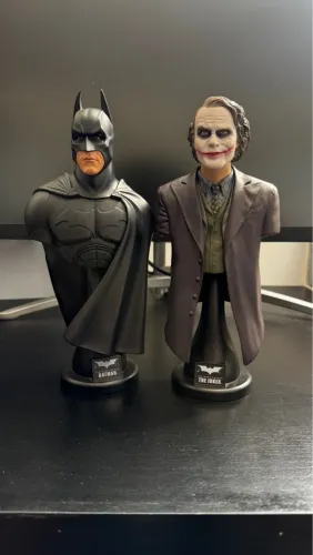Boneco busto raro Batman e Coringa - Dark Knight - Estatuetas Colecionáveis raríssimo 