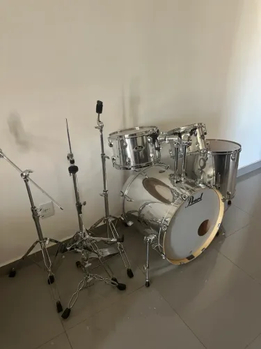 Bateria Pearl Export Cromada - Usada apenas 3 vezes 