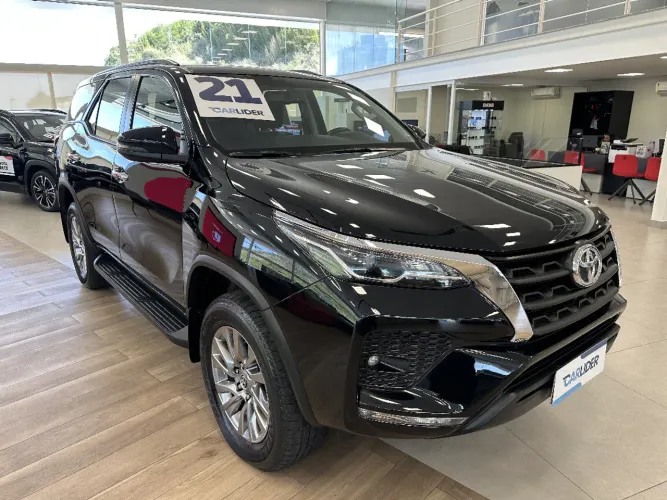 Toyota Hilux 2021