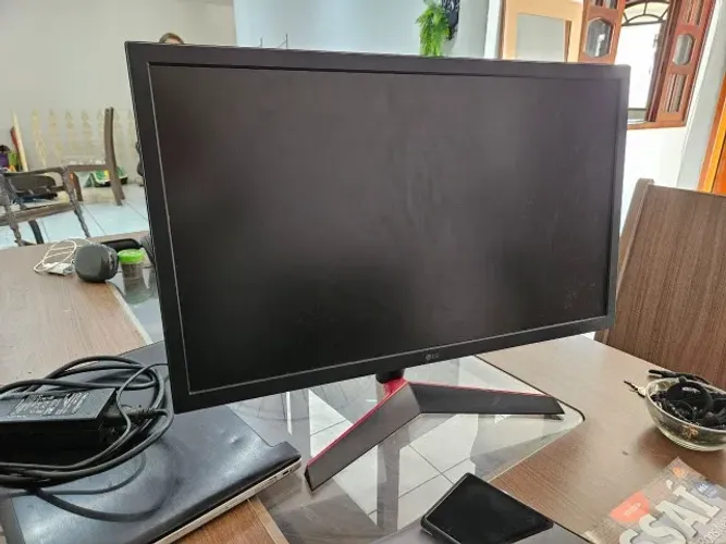 Monitor gamer LG 144hz pouco usado