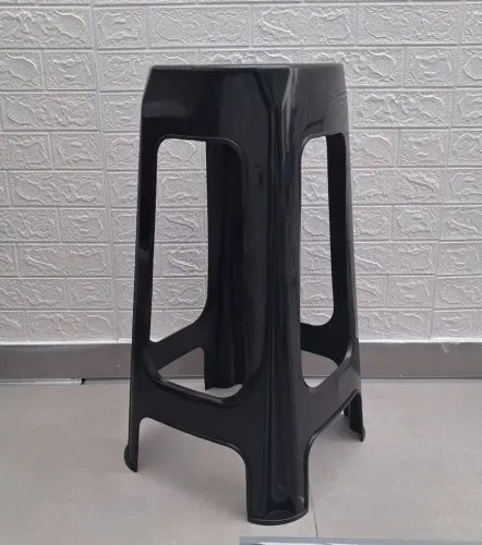 Banco alto plástico preto
