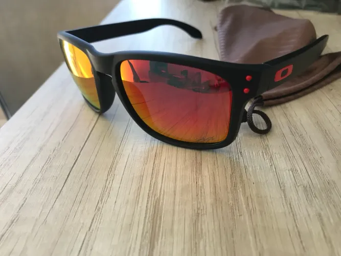 Óculos oakley Holbrook Red 