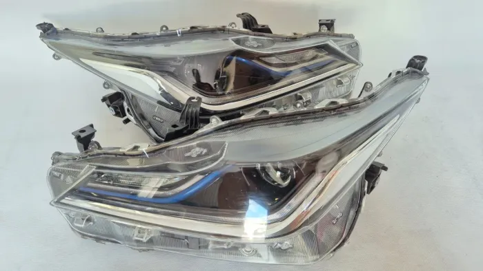 Par de Farol Toyota Corolla Altis 2021 2022 2023 Original 