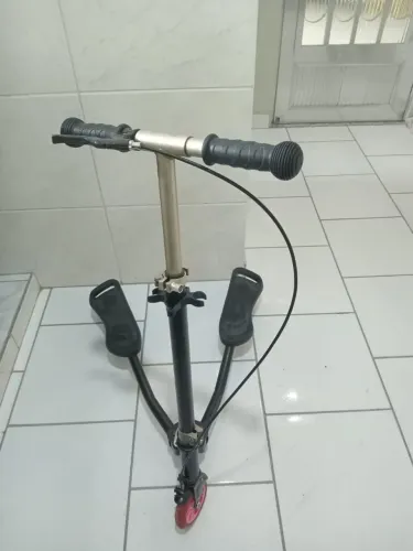 Patinete Frog Radical articulado