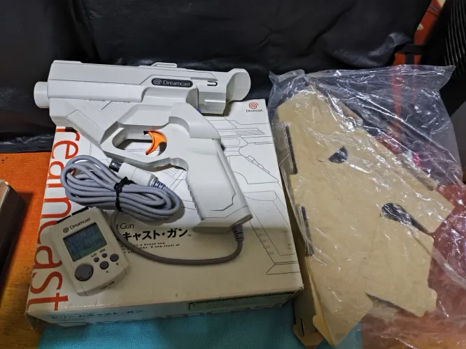 Dreamcast Light Gun + VMU (CIB)