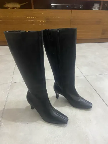 Botas