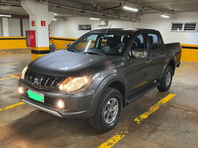 Mitsubishi L200 Triton 2019 abaixo da FIPE e com baixa kilometragem
