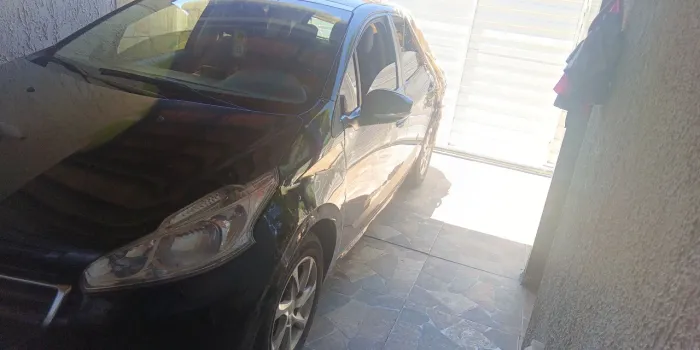 Peugeot 208 Allure 1.5 Flex 8V 5P 2014