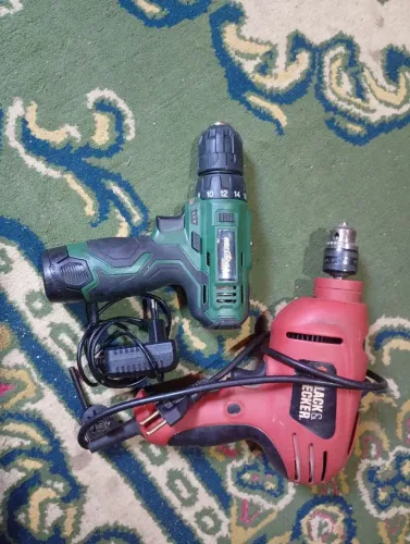 Vendo Furadeira Black Decker e Parafusadeira Funcionando perfeitamente pra sair rápido 