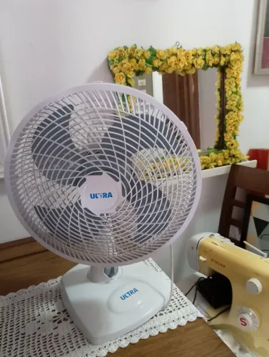 EXCELENTE VENTILADOR DE MESA , EXCELENTE QUALIDADE E ESTADO
