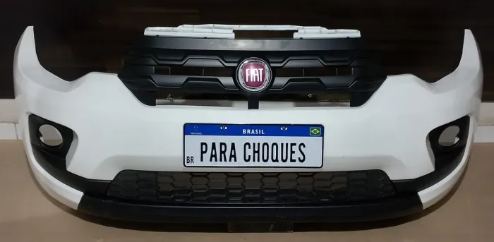 Para-choque dianteiro Fiat Mobi 2016/2020